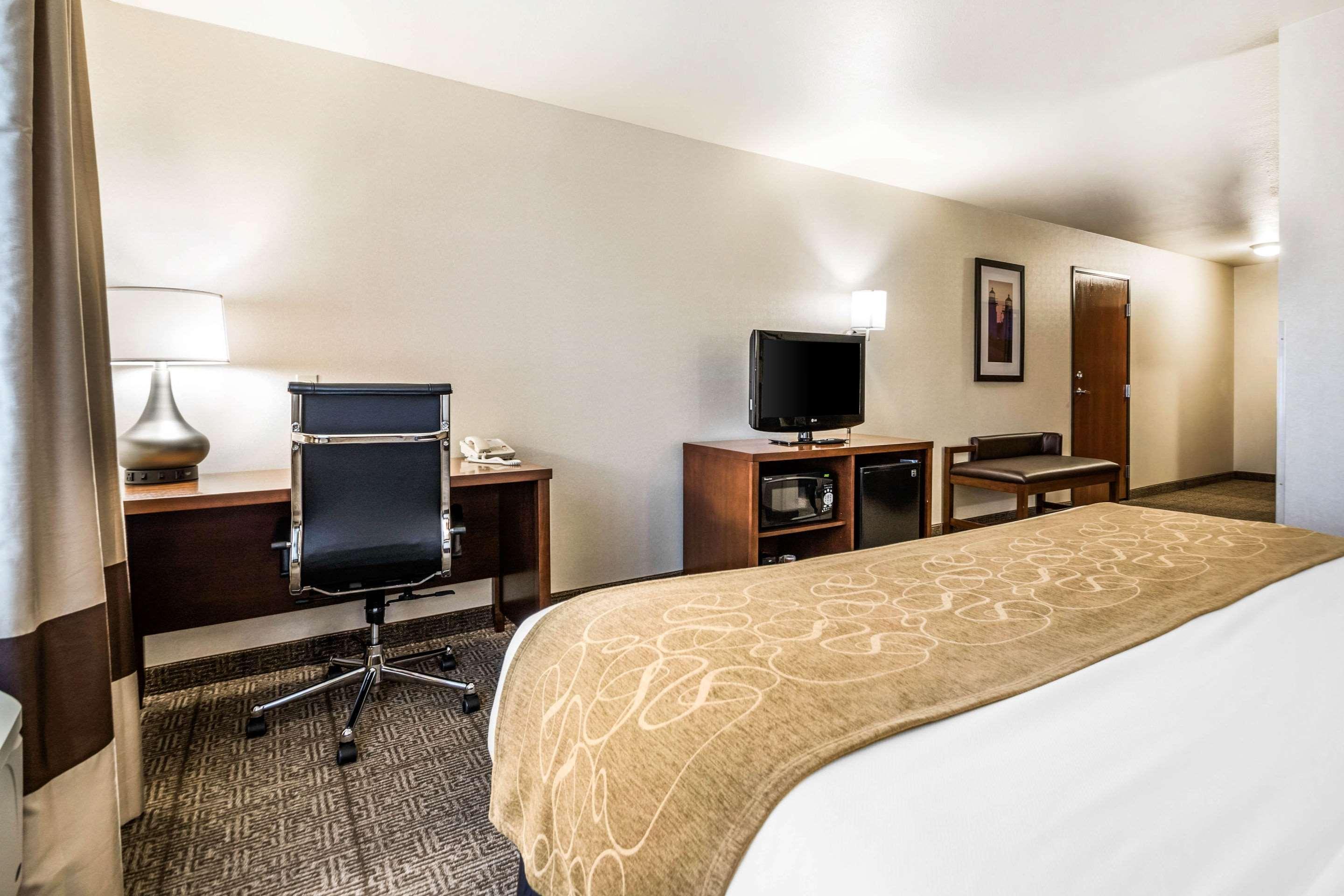 Comfort Suites At Par 4 Resort Waupaca Экстерьер фото