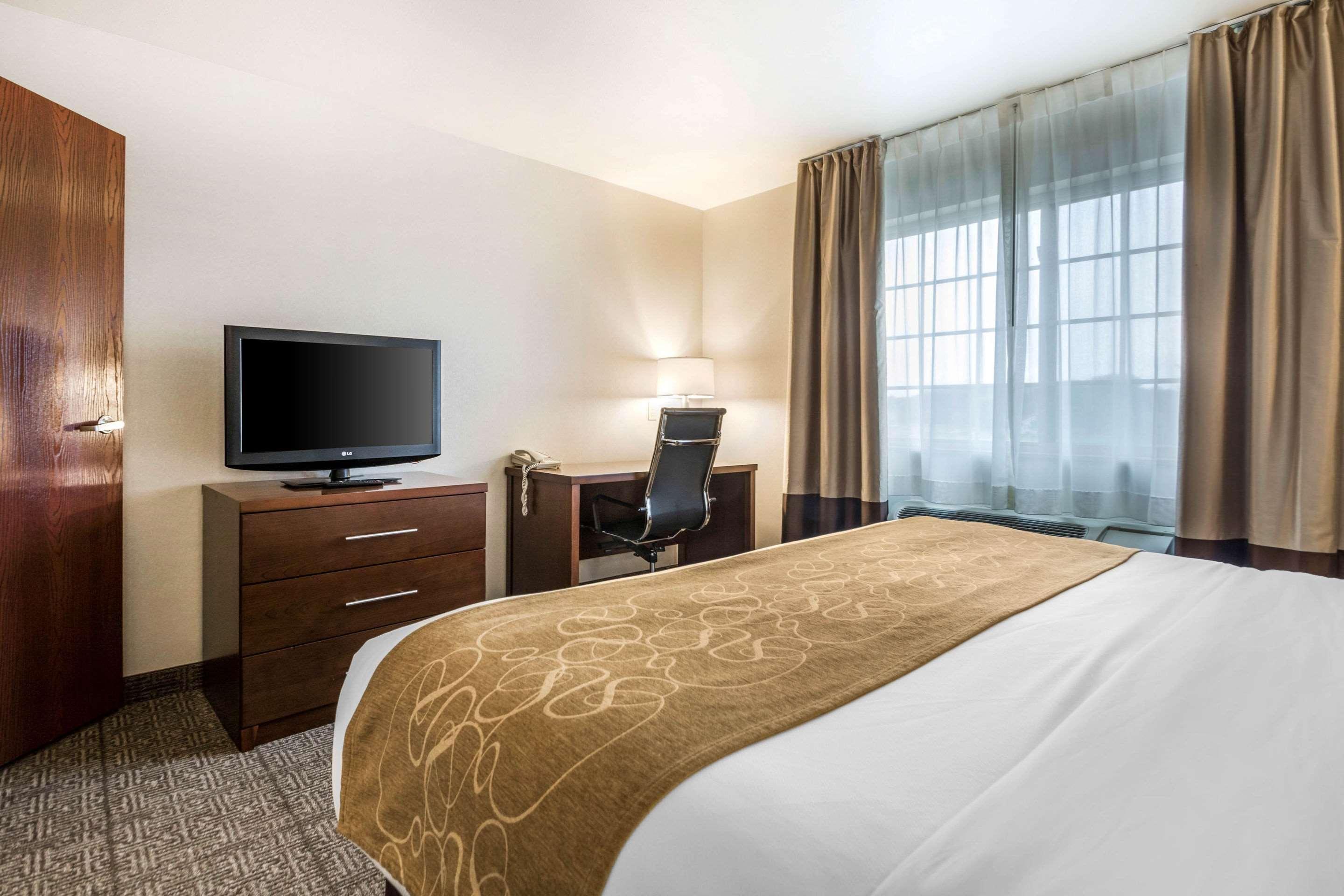 Comfort Suites At Par 4 Resort Waupaca Экстерьер фото