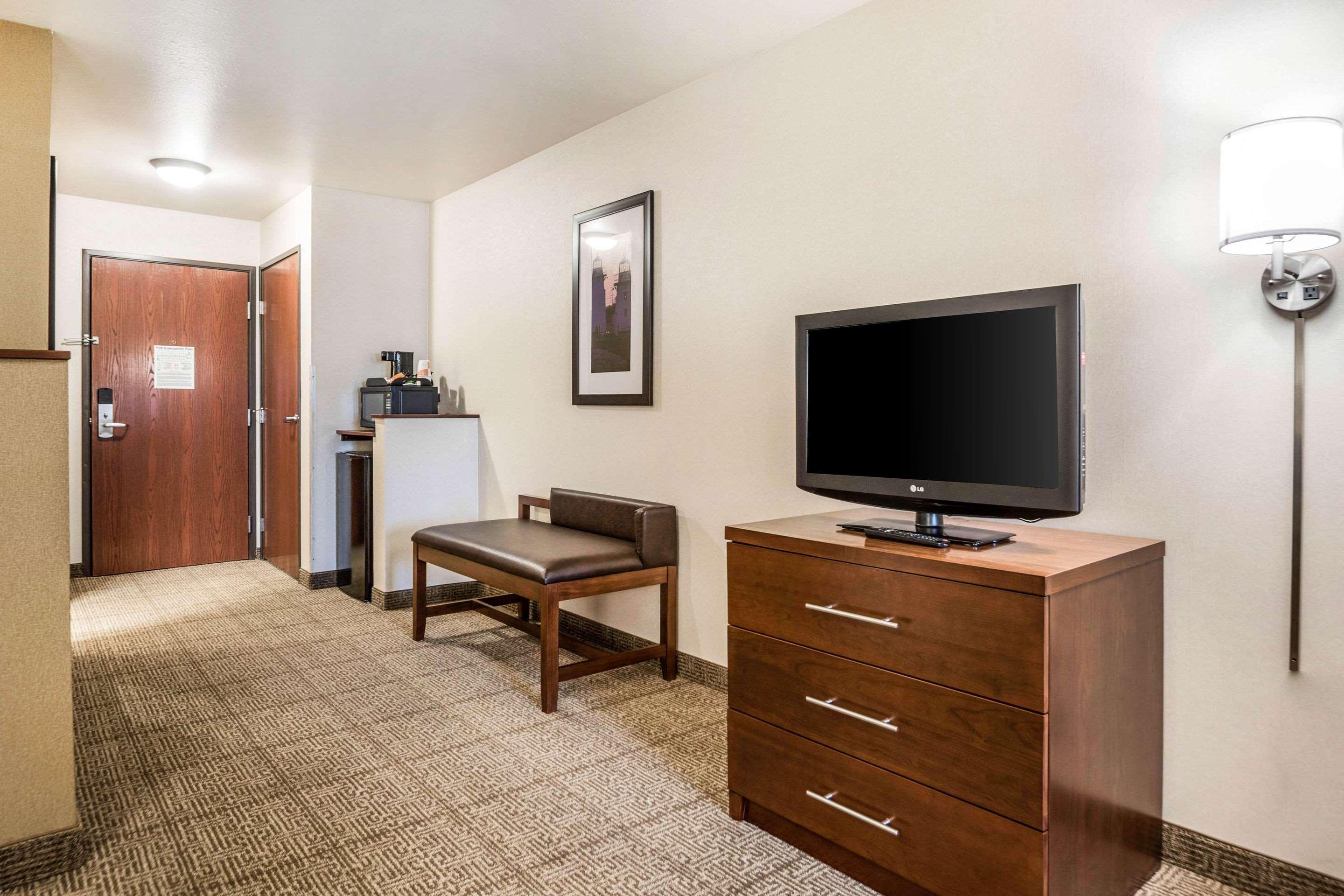 Comfort Suites At Par 4 Resort Waupaca Экстерьер фото