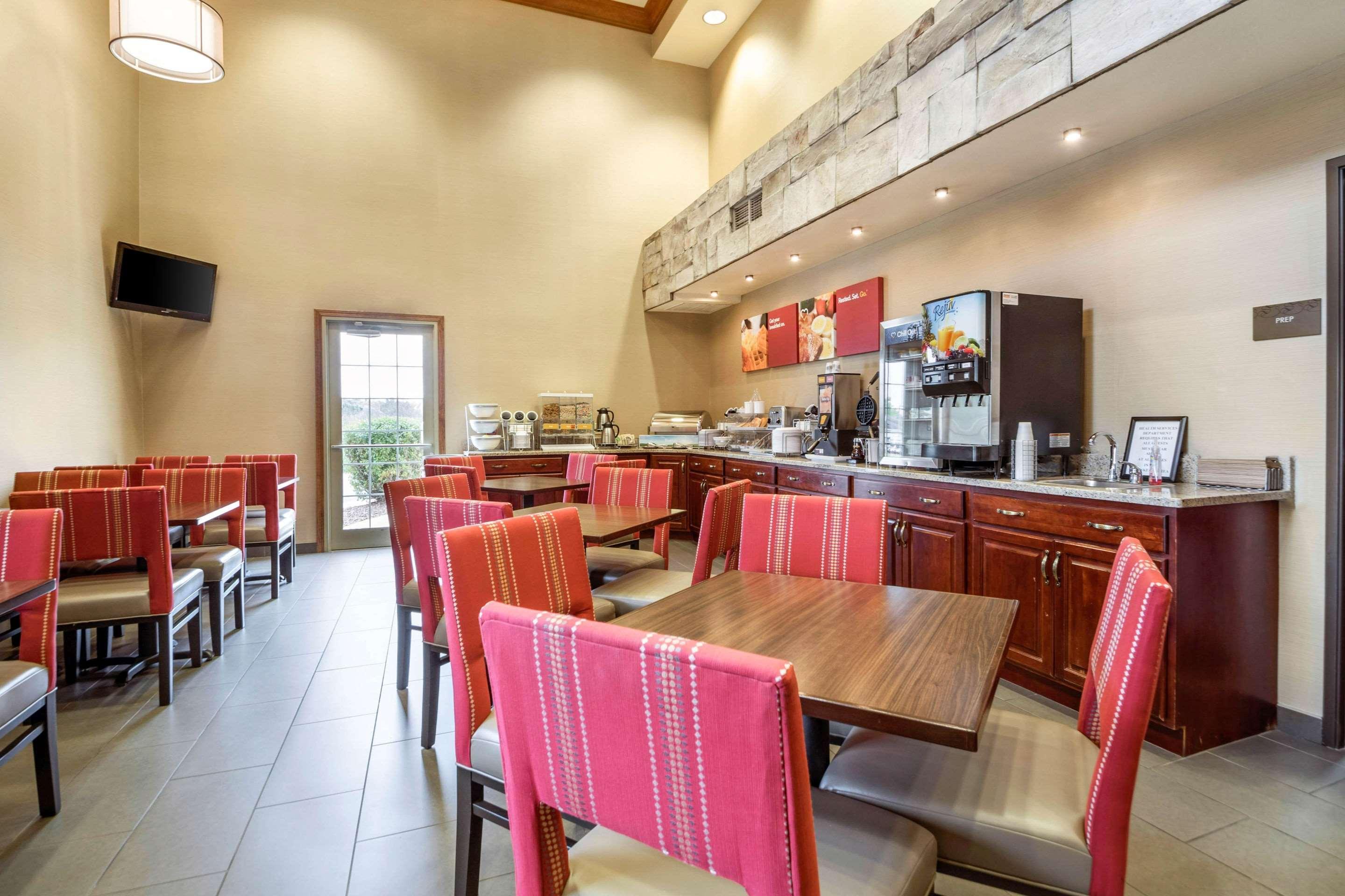 Comfort Suites At Par 4 Resort Waupaca Экстерьер фото